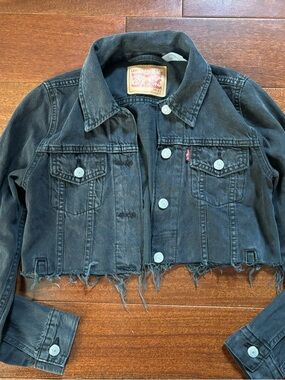 Levi's Black Cropped Denim Jacket